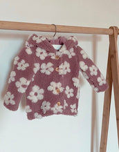 Afbeelding in Gallery-weergave laden, Roze teddy jasje met bloemen
