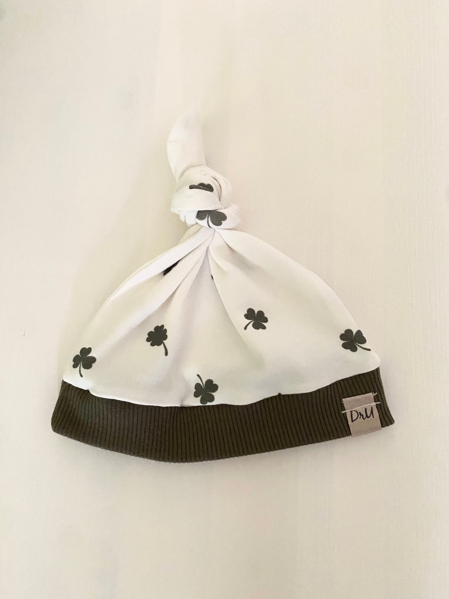 Knot mutsje Klavertjes