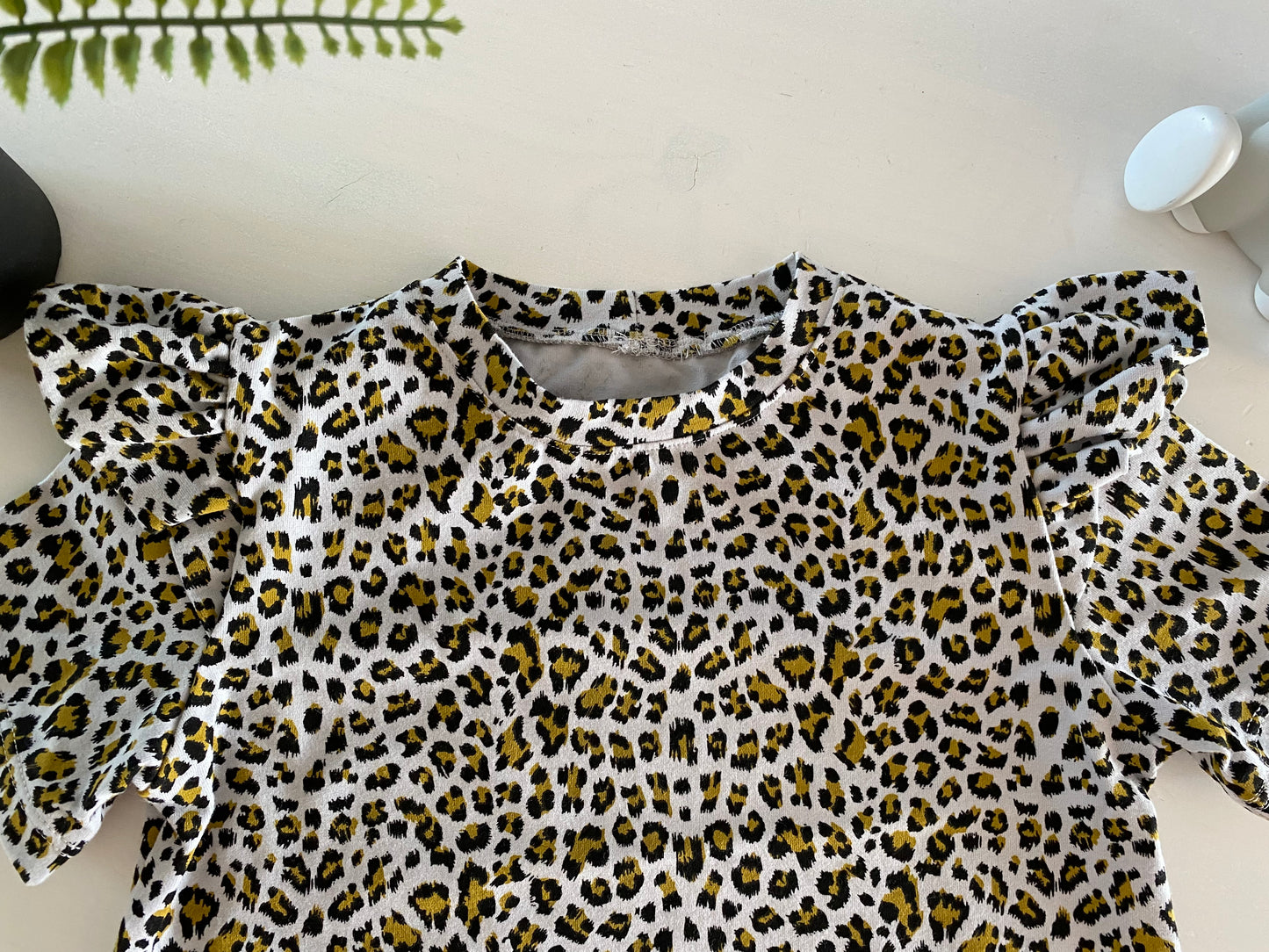 Ruffle t-shirt Luipaard (SALE)