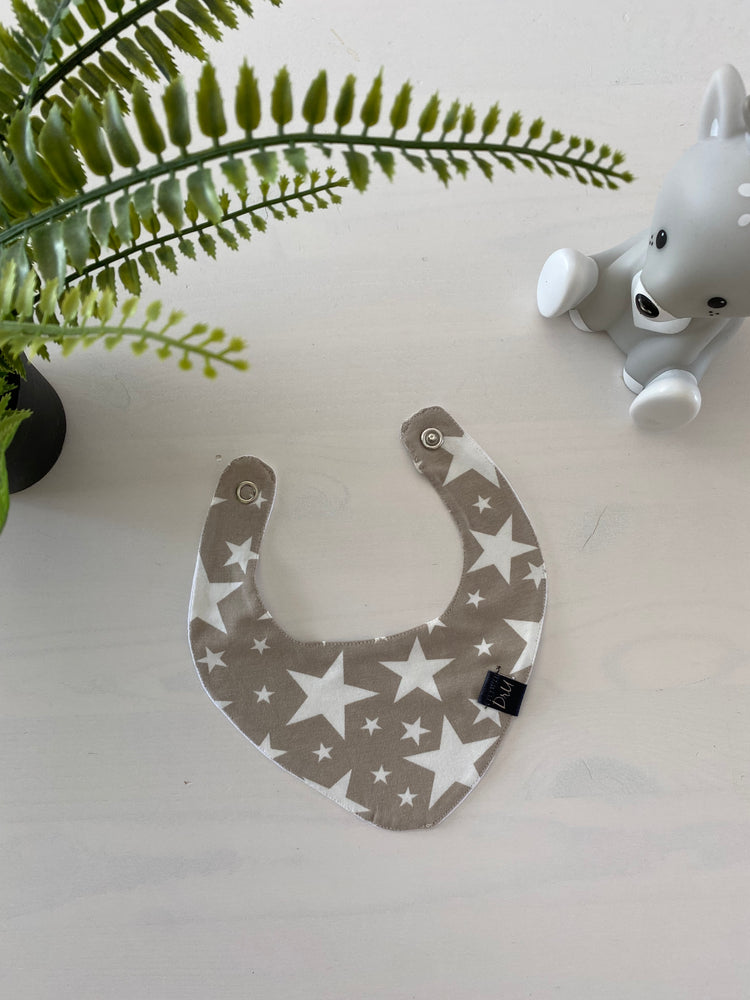 prematuren kwijlslabbetje taupe met witte sterren