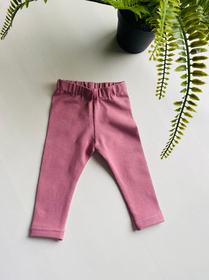 Prematuren legging donker roze, maat 44