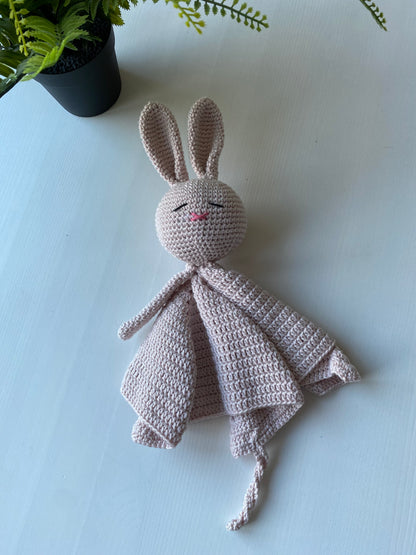 Knuffeldoekje konijn met speenkoord licht oudroze