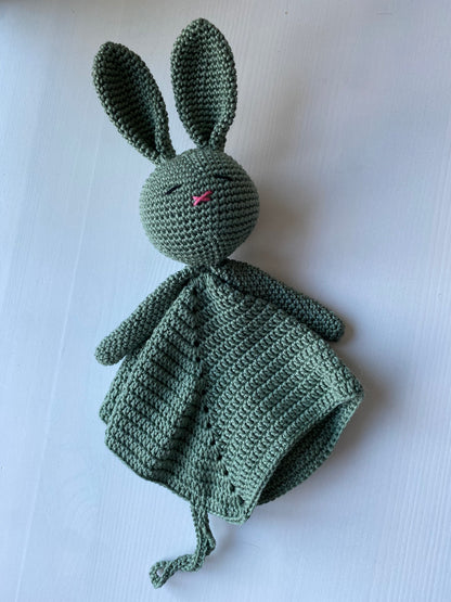 Knuffeldoekje konijn met speenkoord licht khaki