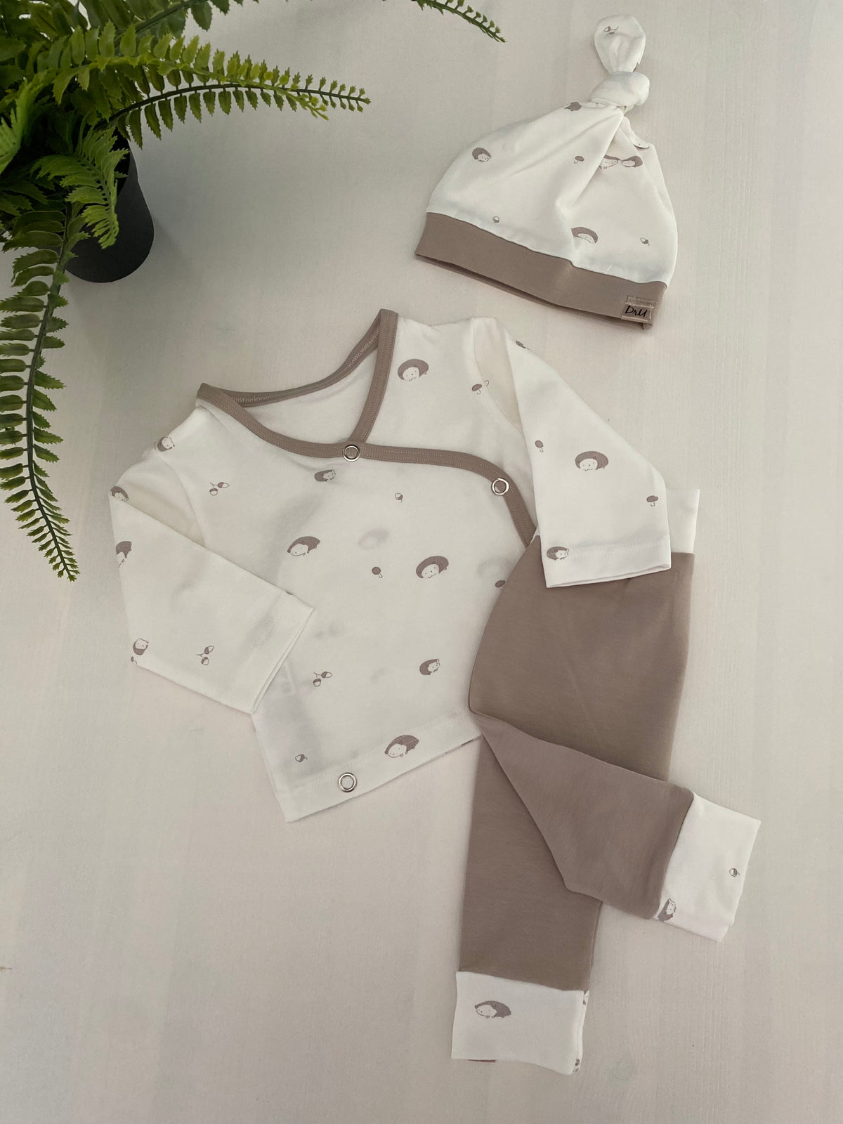 Knot mutsje Egeltjes