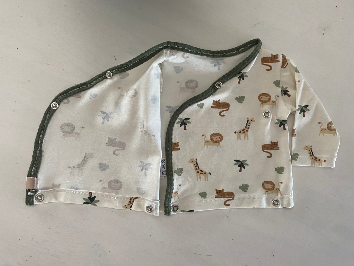 Overslag shirtje safari