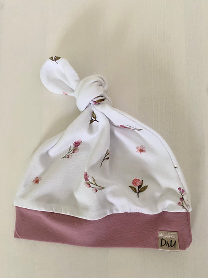 Knots mutsje Roosjes