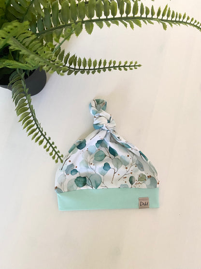 Knot mutsje Eucalyptus