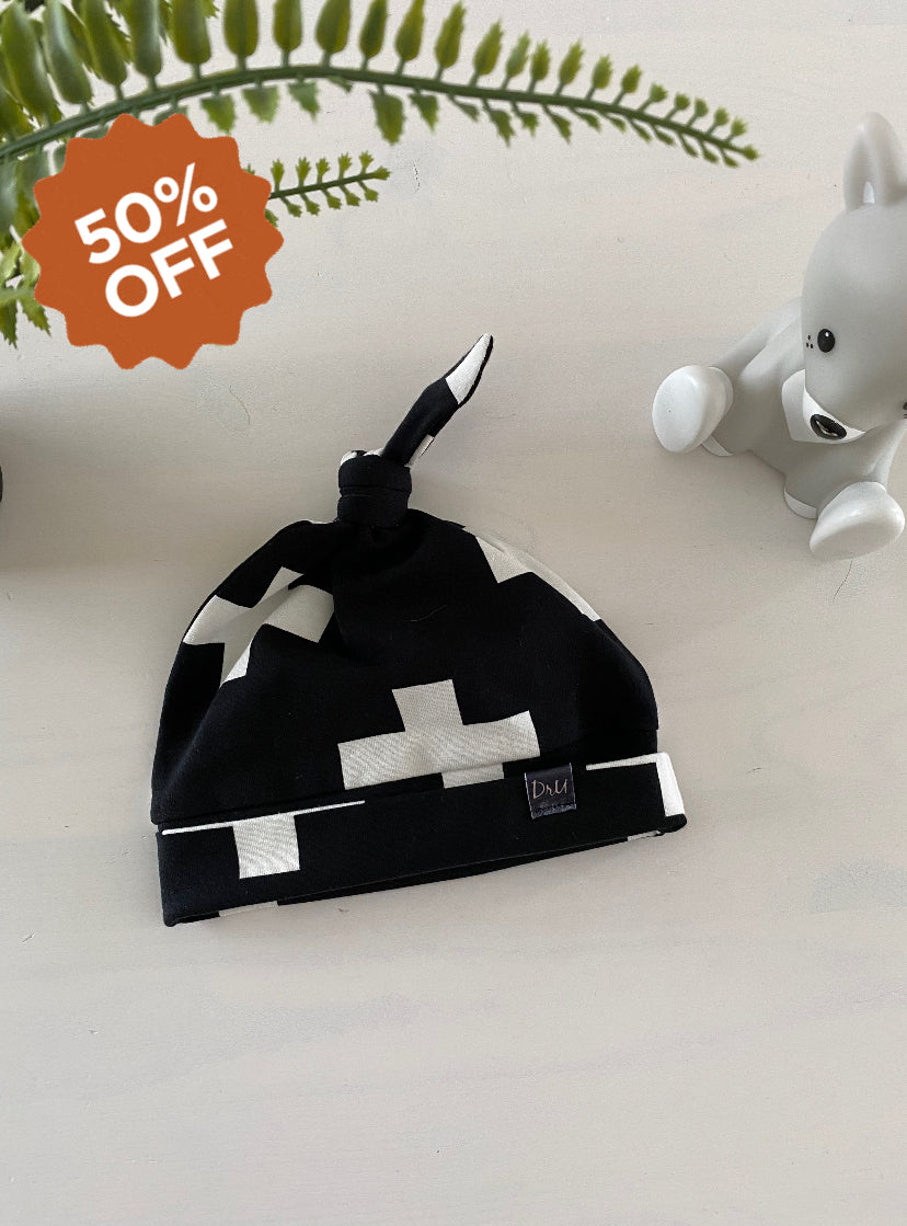 Bun hat Crosses (SALE)