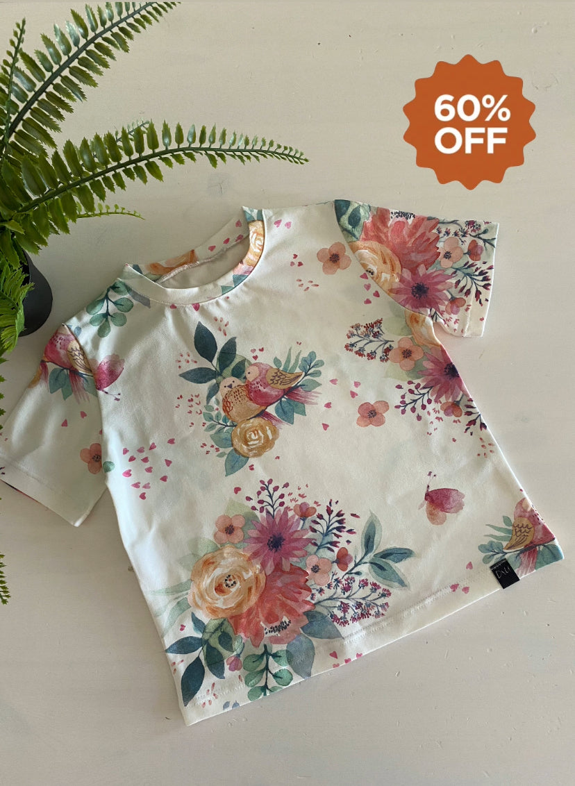 T-shirt Bloemen met musjes (SALE)
