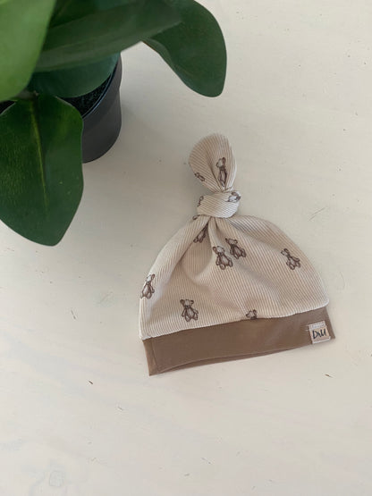 Knots mutsje teddybeertjes