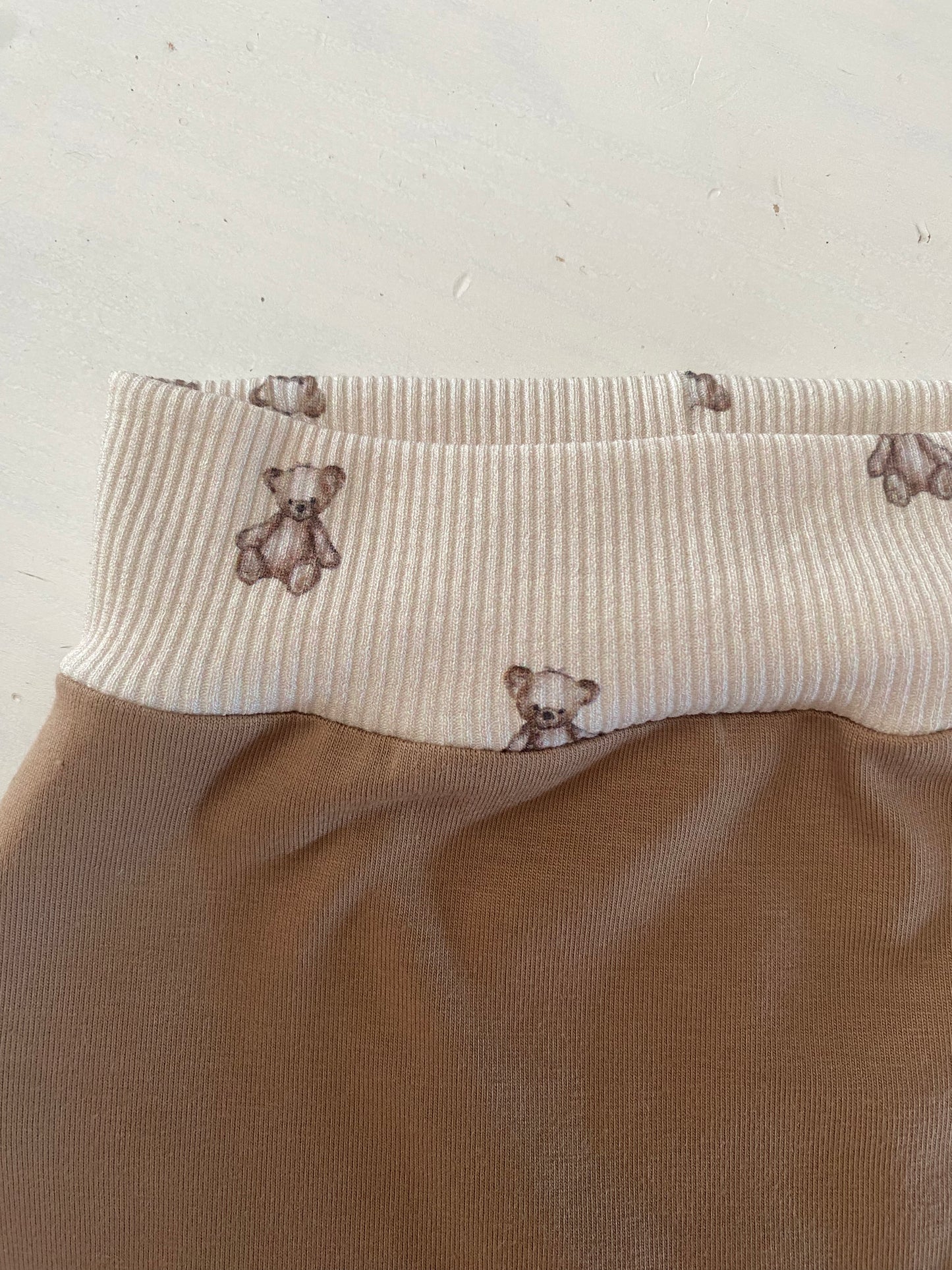 Newborn broekje teddybeertjes