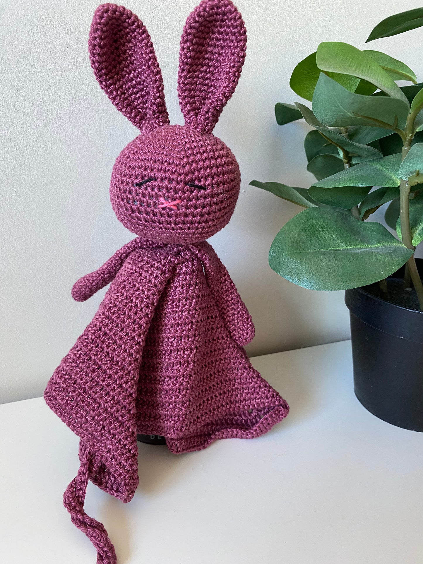 Knuffeldoekje konijn met speenkoord Mauve