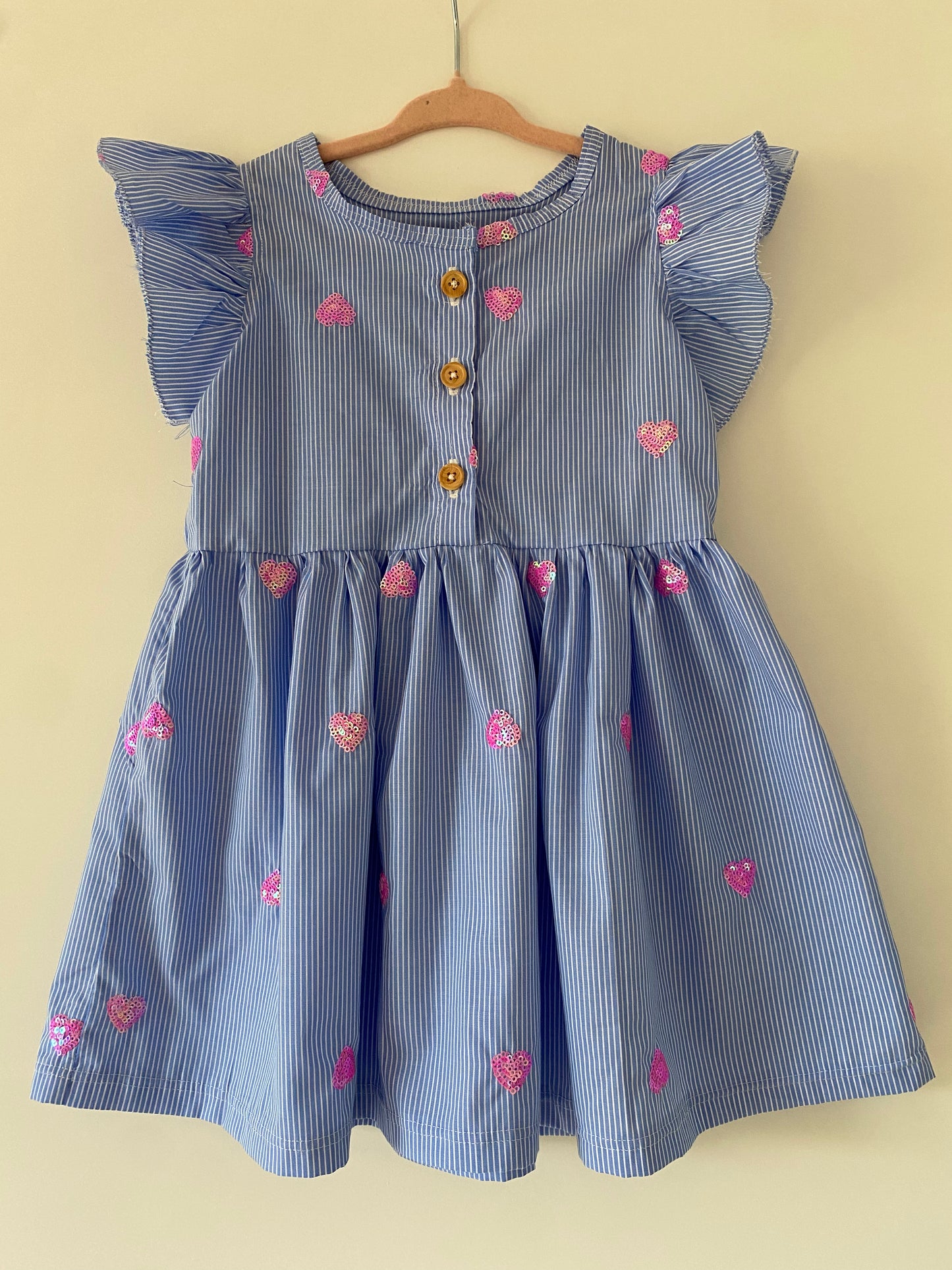 Ruffle jurkje roze hartjes