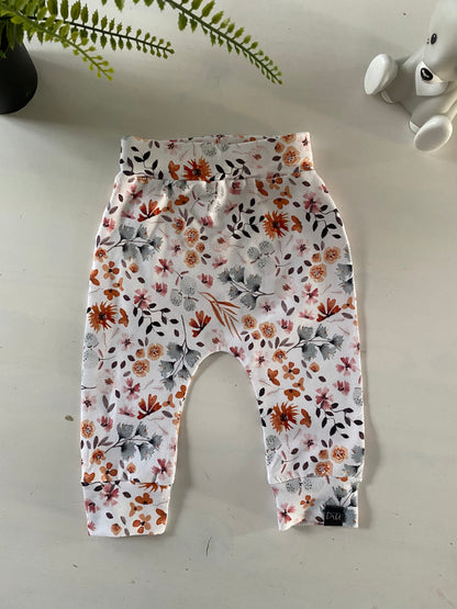 Newborn pants Spring flowers