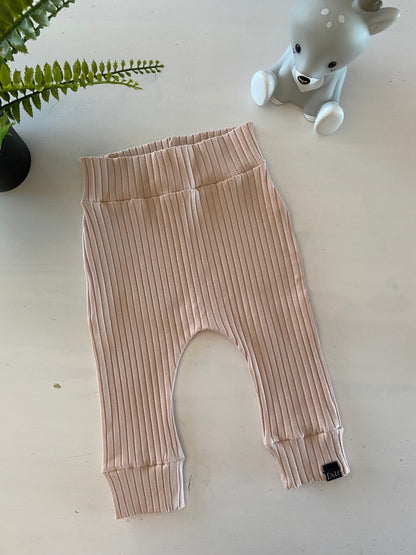 Pantalon nouveau-né Rib vieux rose