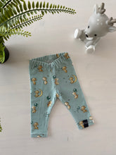 Load image into Gallery viewer, Newborn leggings Bears, size 48
